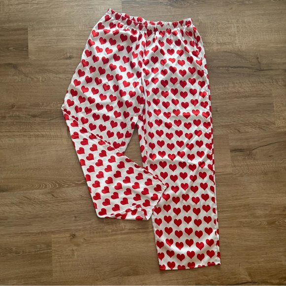 Heart Pattern Pajamas - Picture 3 of 3